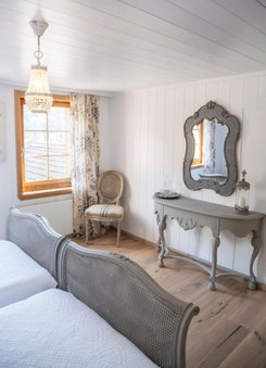 Casa Pasch - Boutique Bed and Breakfast in Cumpadials, Sumvitg, Switzerland