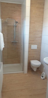 Louis, Maaseik, Бельгия