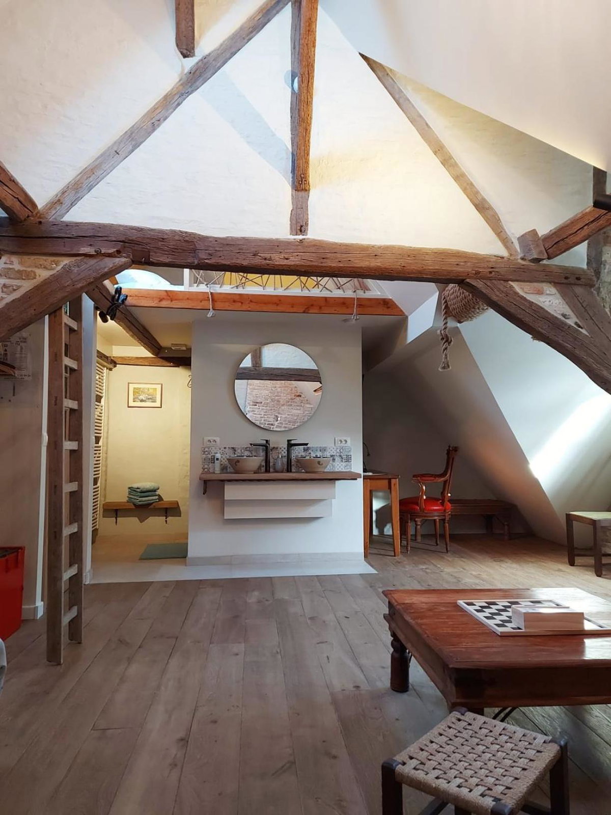 Hotel · Butterfly, Bruges