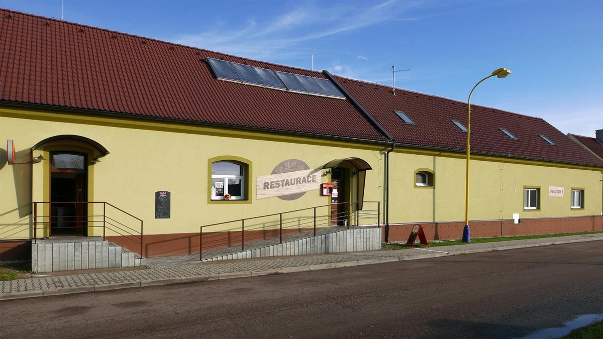 Hotel · Penzion Rozhovice, Chrudim