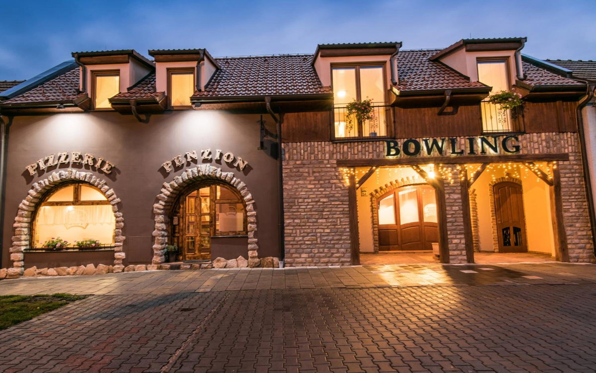 Hotel · Penzion Hluk, Hluk