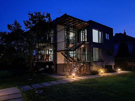Vila Věkoše - apartmán s terasou a zahradou, Hradec Králové, Чехия
