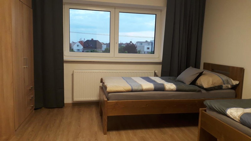 Vila Věkoše - apartmán s terasou a zahradou, Hradec Králové, Чехия