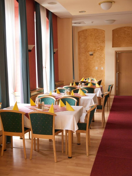 Wellness Hotel Jean De Carro, Karlovy Vary, Czechia