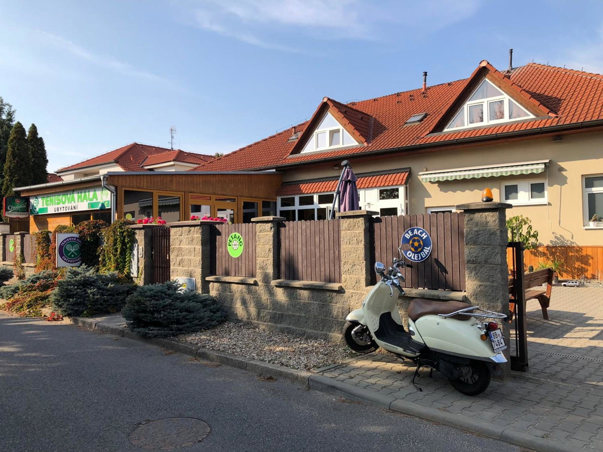 Hotel · Apartment ROCI, Šlapanice