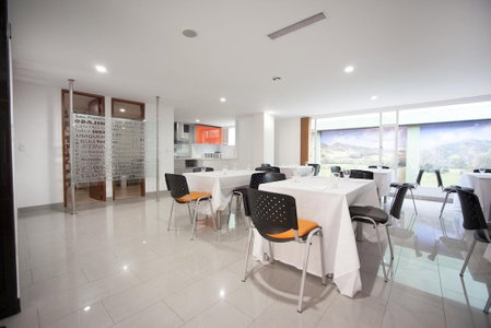 Hotel Castellana 100, Bogotá, Colombia