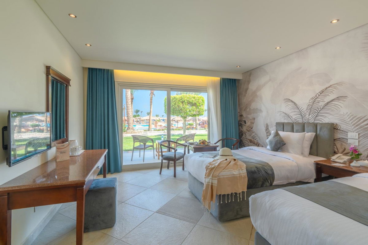 Hotel · Three Corners Sea Beach Resort, Coraya Bay
