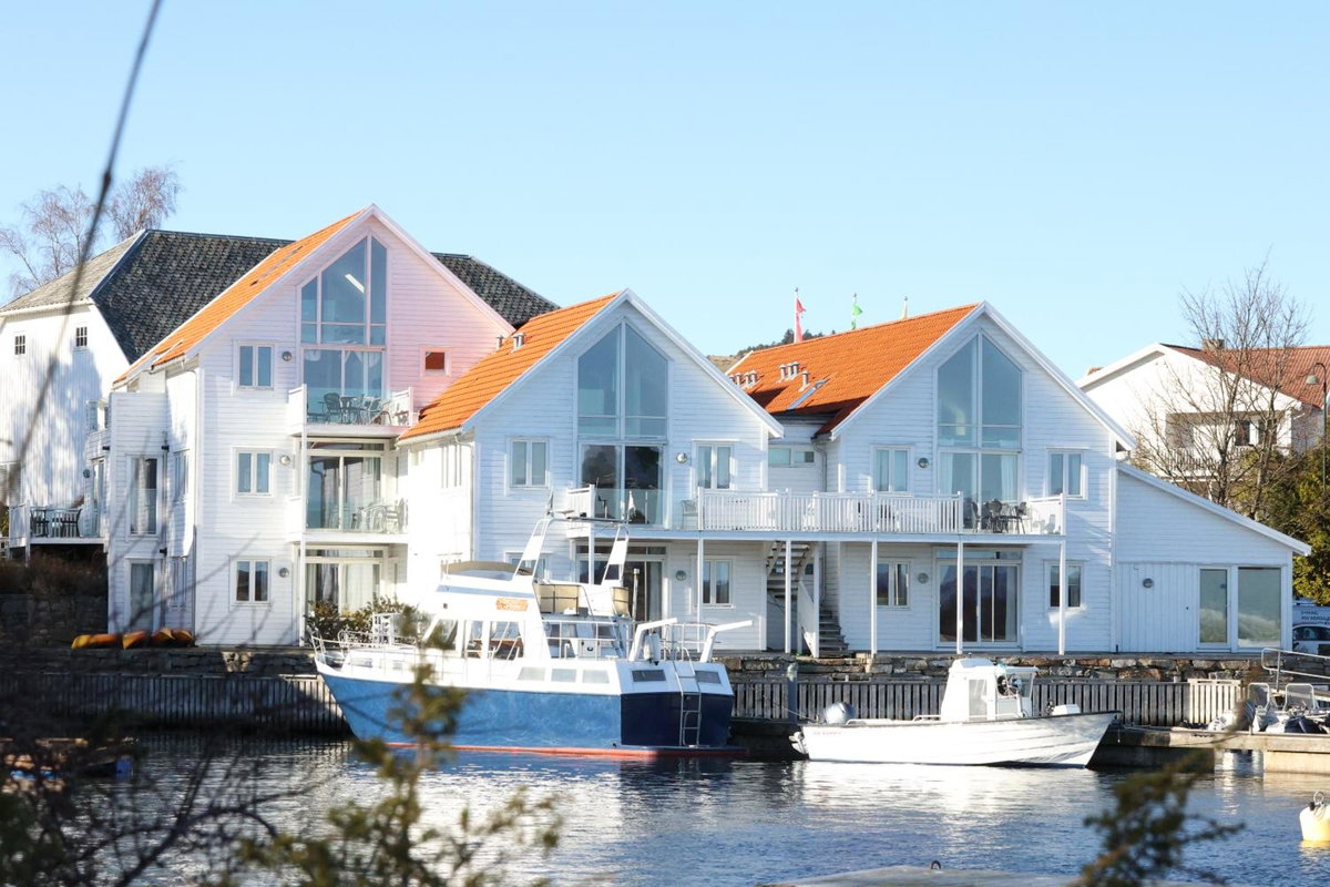 Hotel · Fjordbris Hotel, Østhusvik