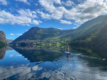 Lysefjorden - Gøysa Gard, Forsand, Noruega