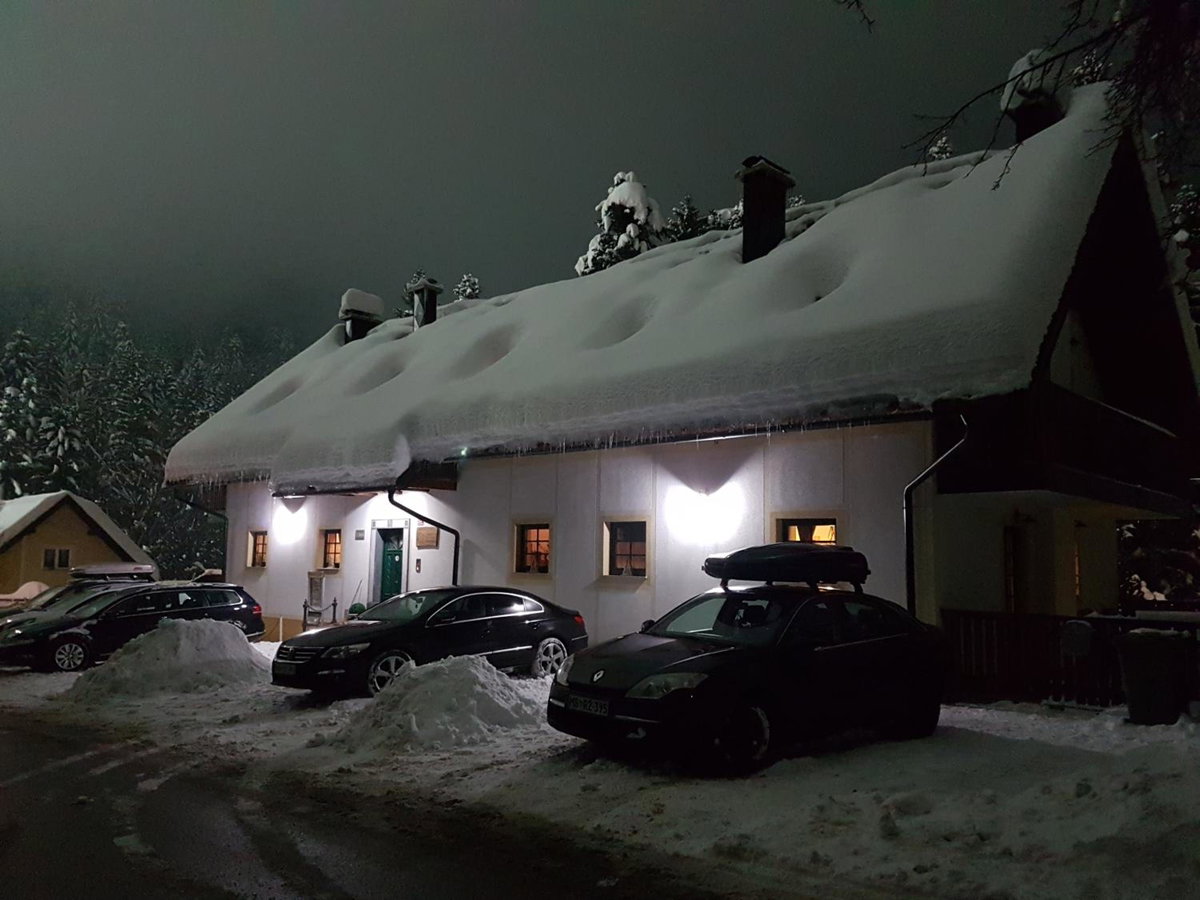 Hôtel · Apartmaji Koželj, Ribnica Na Pohorju