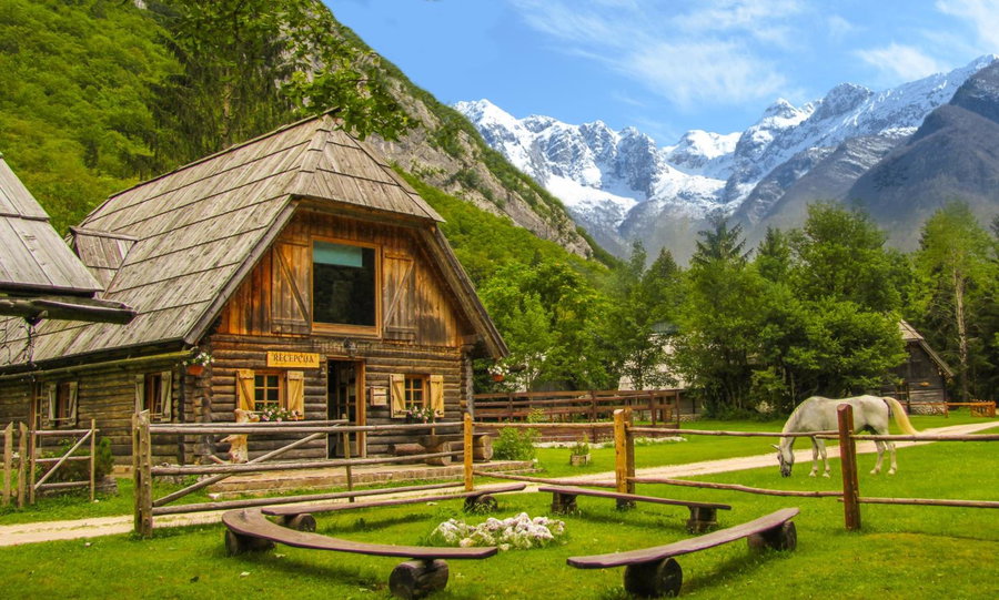 Pristava Lepena Village, Lepena, Slovénie