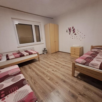 Kiara Apartments & Rooms, Jesenice, Slovenia