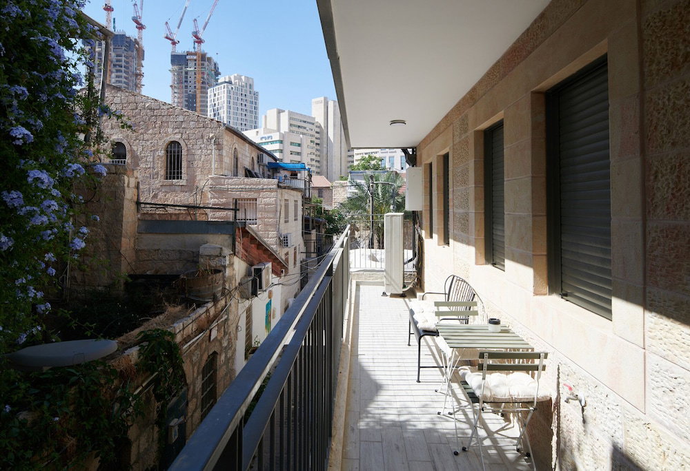 Machne Yehuda Vacation Apartment, Израиль