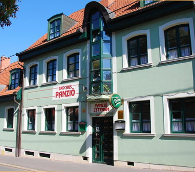 Bacchus Panzió, Eger, Ungarn