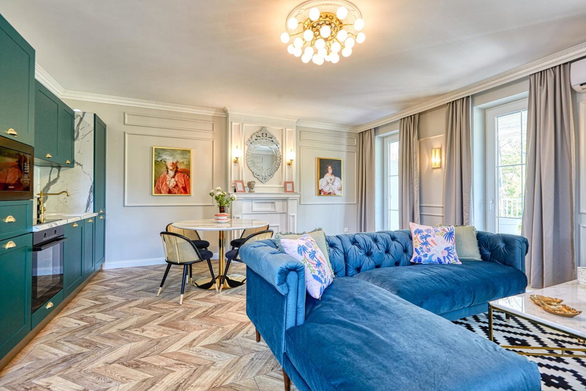Hotel · The Doors Luxury Apartment, Mosonmagyarovar