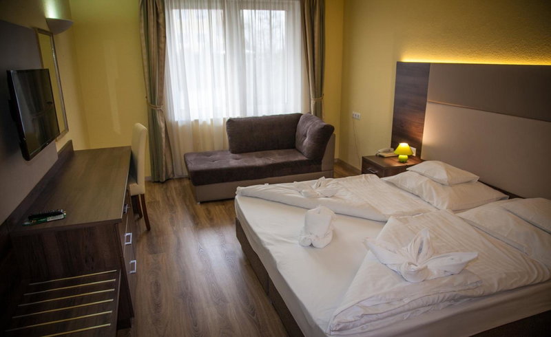 Jade Hotel-Ezüsthíd Hotel, Veszprém, Венгрия