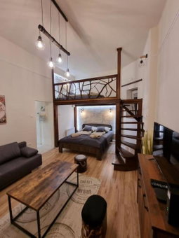 Vintage Apartman in city center, Miskolc, Венгрия