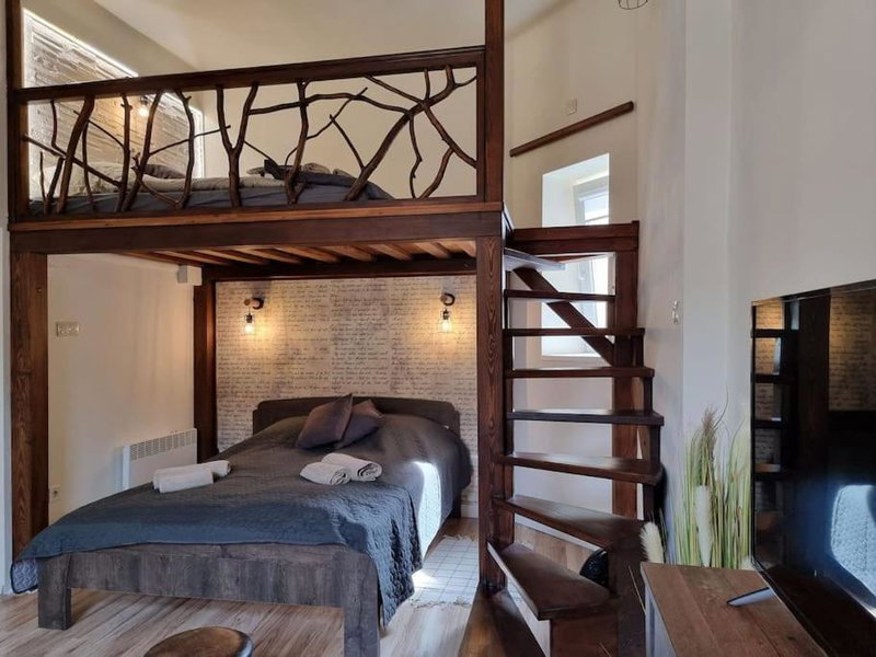 Vintage Apartman in city center, Miskolc, Венгрия