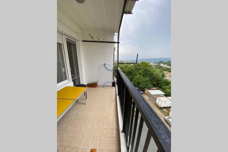 Sunny apartment by the river, Sandanski, Болгария