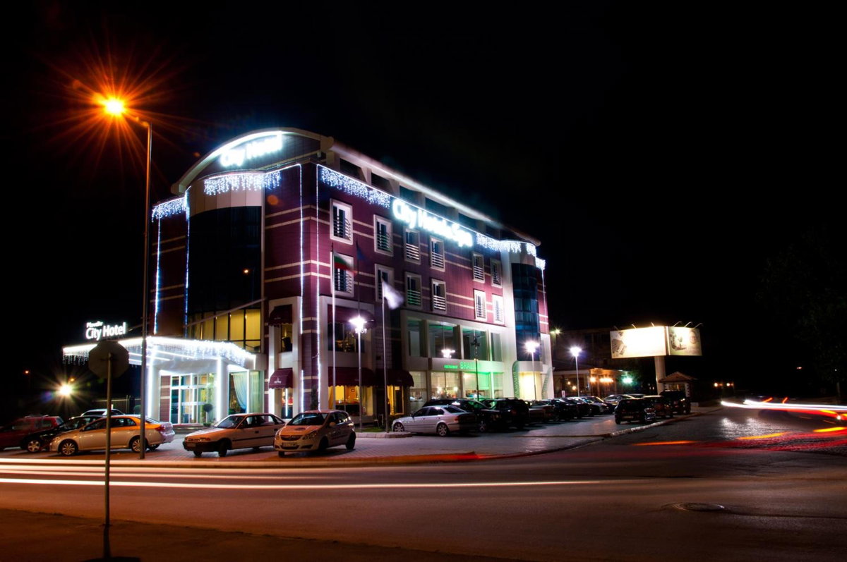 City Hotel Plovdiv FREE PARKING, Болгария