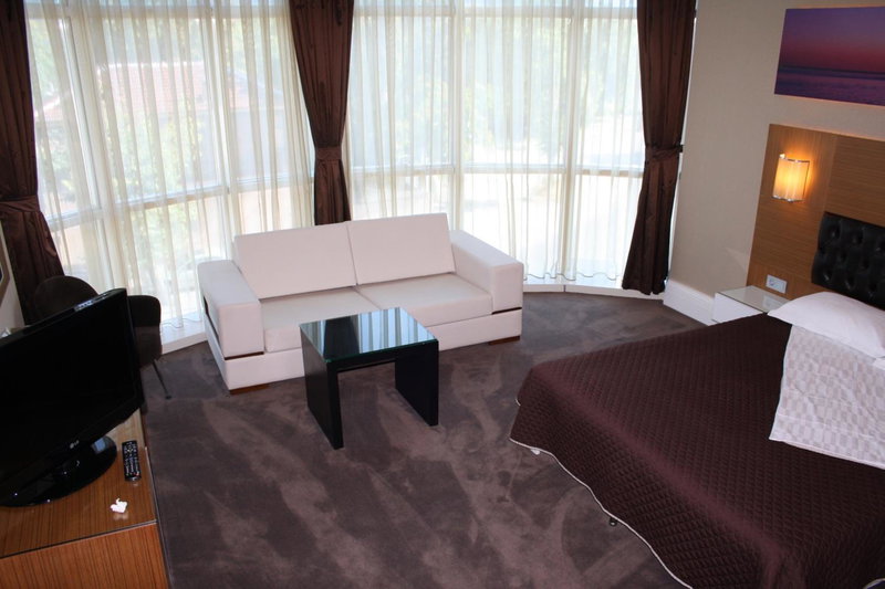 City Hotel Plovdiv FREE PARKING, Plovdiv, Болгария