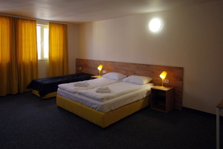 Стаи за Гости "ЦЕНТРАЛ" Фамилни Стаи & Апартаменти, Gabrovo, Bulgarie