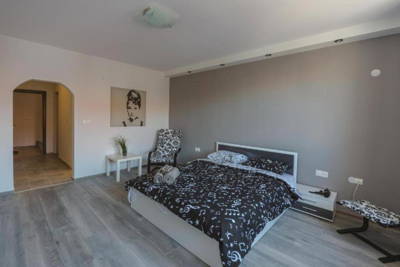Victoria Hotel Rooms & Victoria Apartment Veliko Tarnovo, Veliko Tŭrnovo, Bulgaria