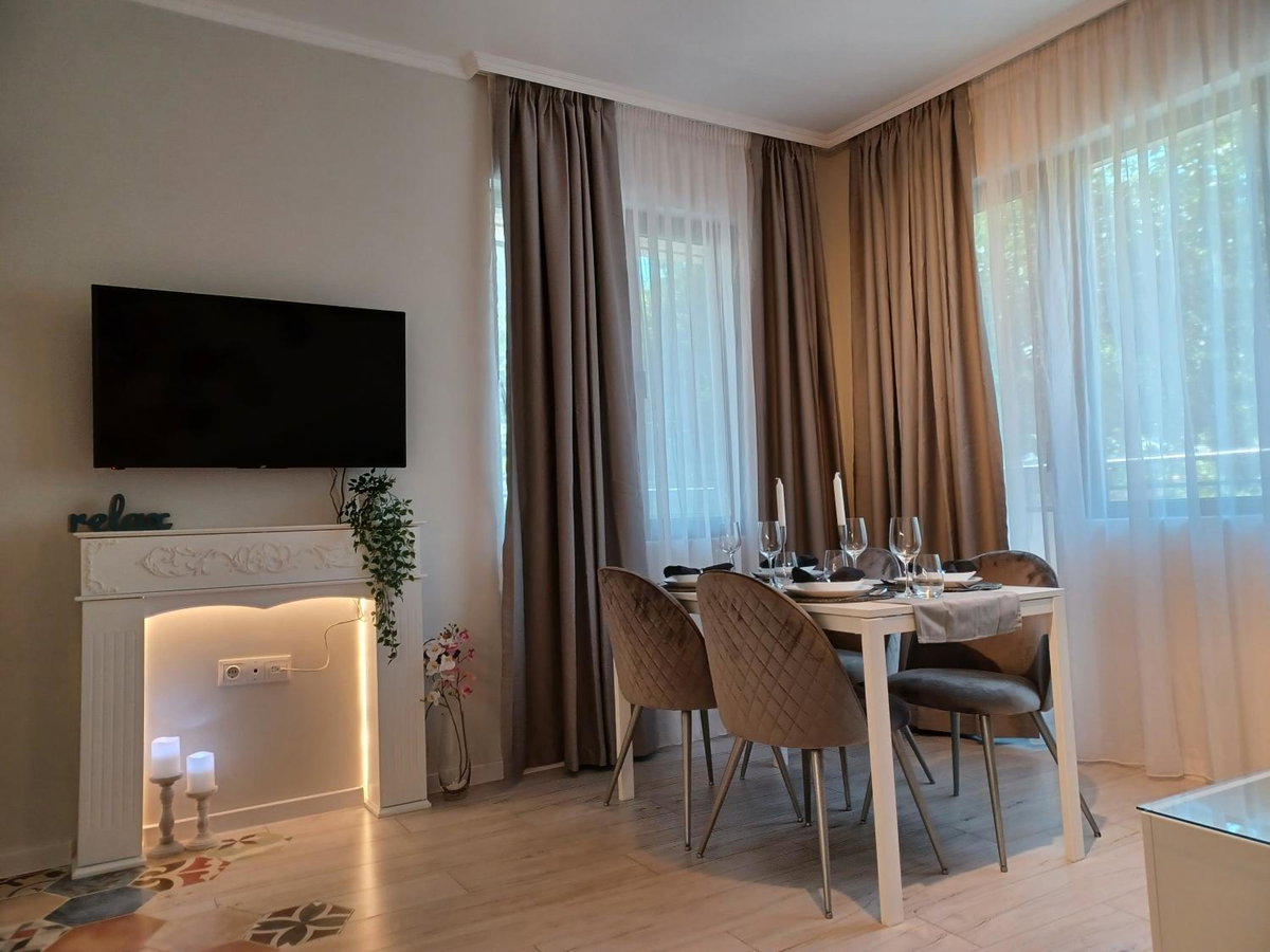 Tara Deluxe Apartment, Болгария