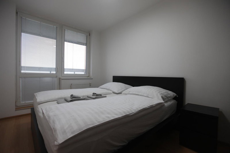 SAG 12th floor Koloseo residence Lake view Free parking, Bratislava, Slovaquie