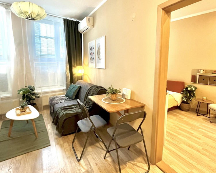 Apartment Jenny - Old Town, Free Private Parking, AC, Bratislava, Словакия