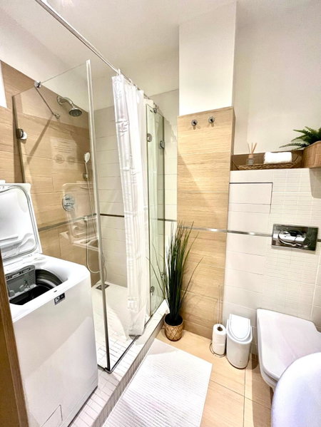Apartment Jenny - Old Town, Free Private Parking, AC, Bratislava, Словакия