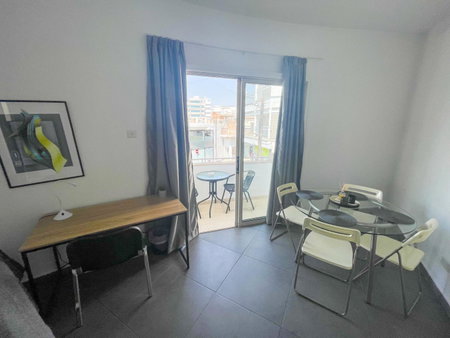 High Speed Holiday Apartment, Larnaka, Кипр