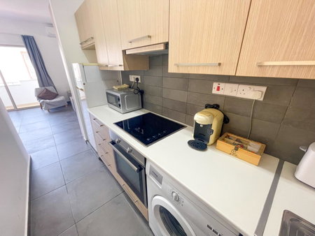 High Speed Holiday Apartment, Larnaka, Кипр