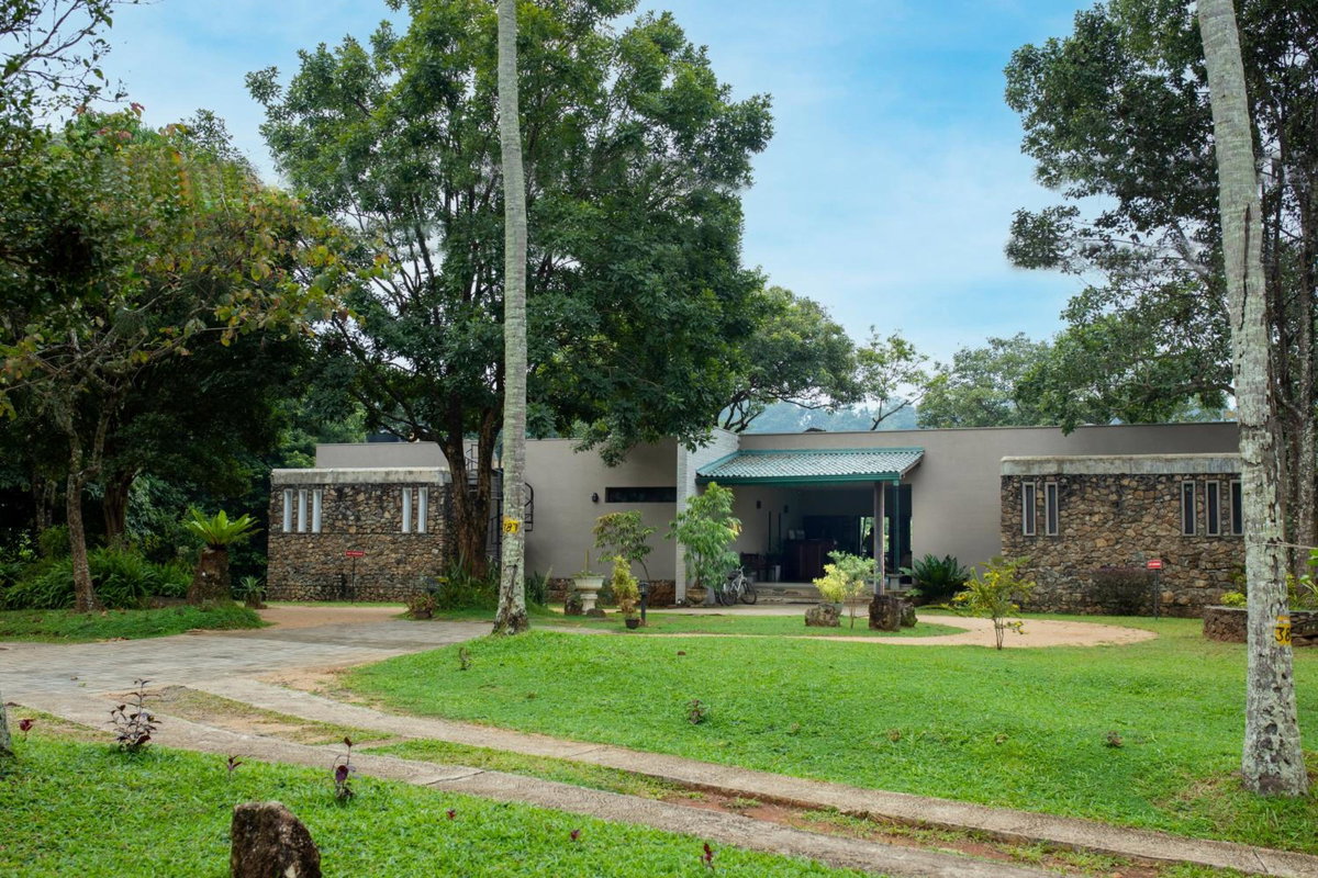 Hotel · Birds Park Polgahawela, Egalla