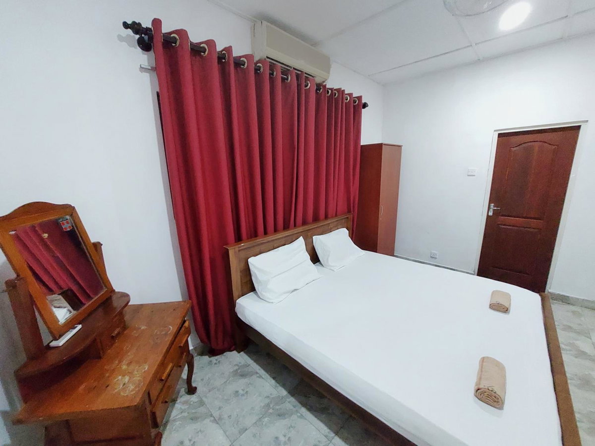 HOSTEL KATUNAYAKE At COLOMBO AIRPORT TRANSIT, Sri Lanka