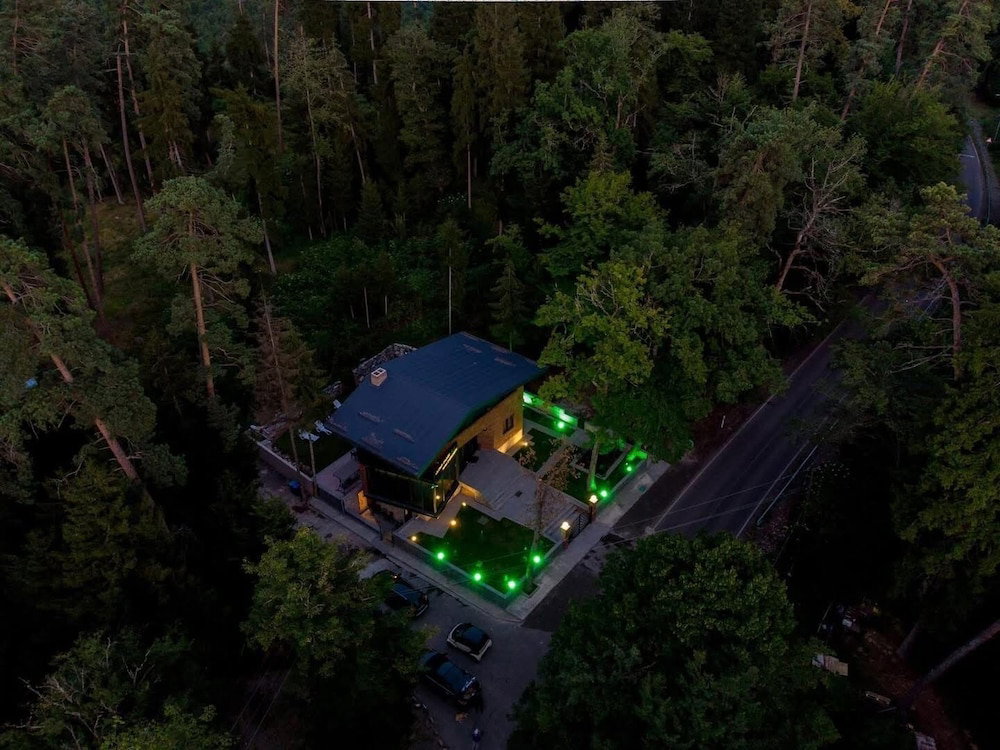 Hotel EverGreen, Georgia