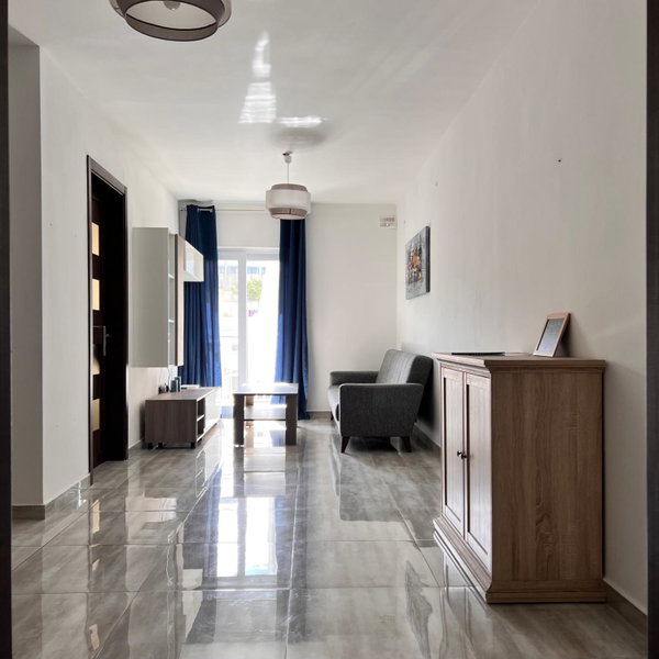F3 Room 1, Private Double room with private bathroom and balcony, Sliema, Malta