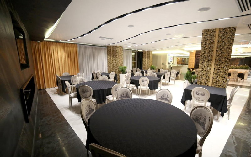 Hotel Palace Vlore, Vlorë, Albania