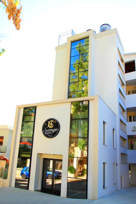 Hotel Semajo, Vlorë, Albanie