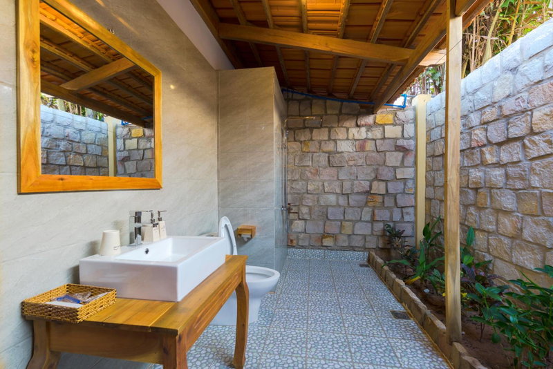 Island Lodge, Duong GJong, Vietnam