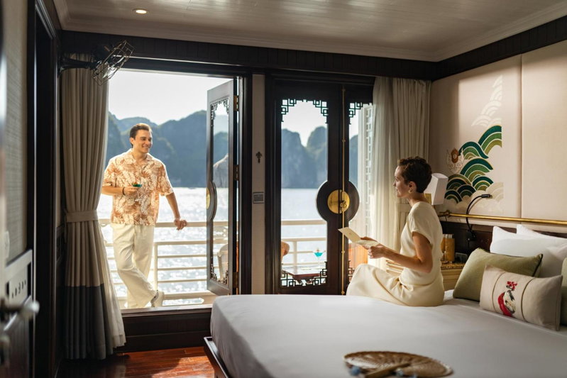 The Au Co Cruise - Longest Cruise 2 Bays, Ha Long, Vietnam