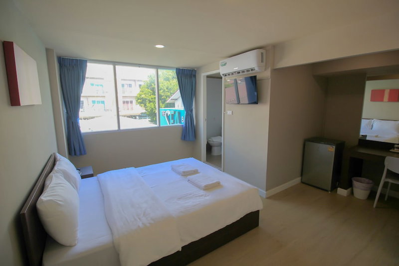 The Sea Bangsaen Hotel, Chonburi, Thailand