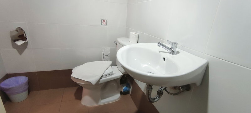 The Sea Bangsaen Hotel, Chonburi, Thailand