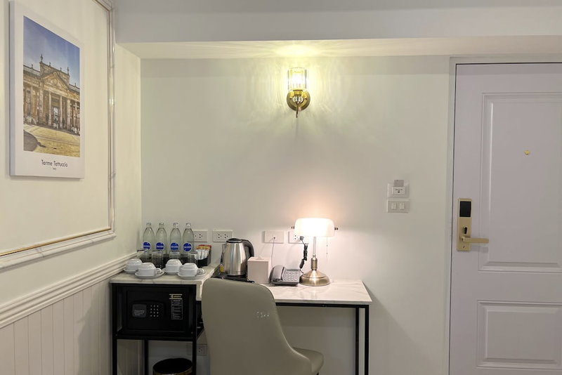 Travelier Hostel, Bangkok, Thailand