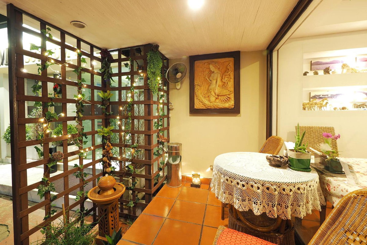 Baan Sukhumvit Soi 20, Thailand