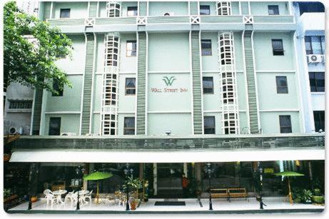โรงแรม · Wall Street Inn, Bangkok, Bangkok