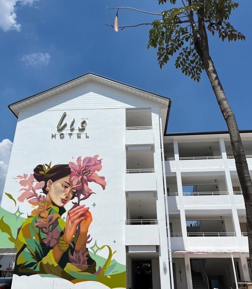 Отель · Lis Hotel Chiangmai, Чиангмай