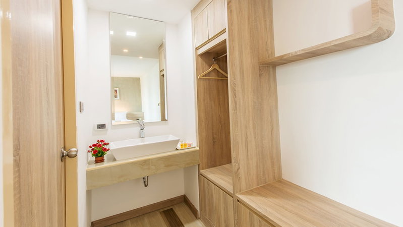 B2 Ubon Premier Hotel, Ubon Ratchathani, Thailand