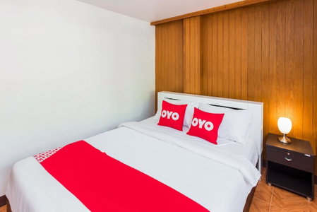 OYO 423 Baan Lucky Guesthouse, Karon, Tailandia
