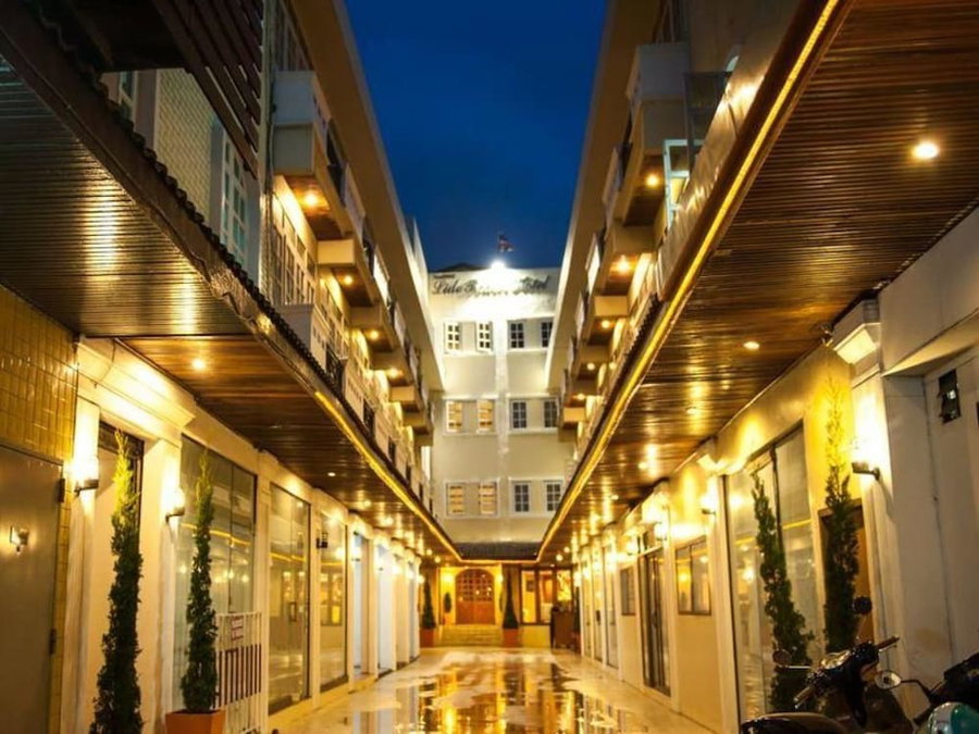 Lido Beach Hotel Pattaya, Pattaya, Thailand